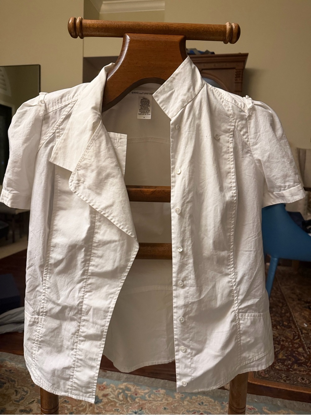 Diane von Furstenberg White Short-Sleeve/Blouse – Size 8
